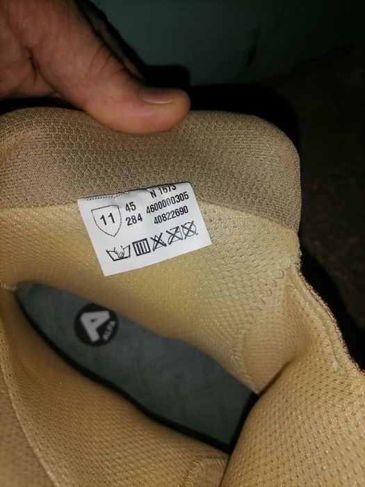 Продам берцы////
