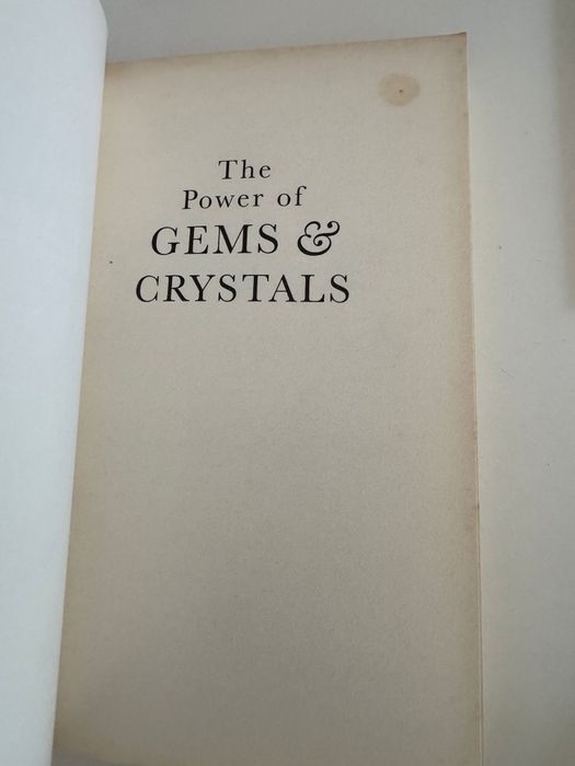 Livro:The Power of Gems & Crystals - How they can transform your life.
