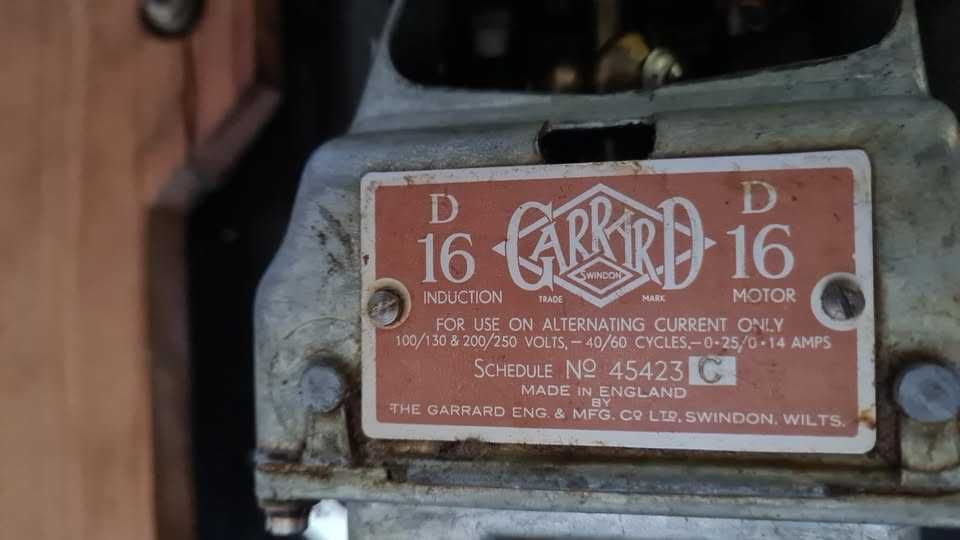 grafonola eléctrica, gira discos Garrard RC 65