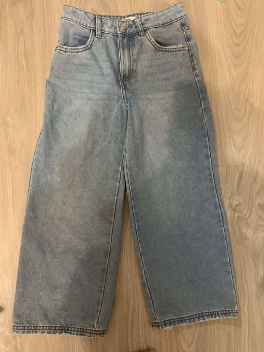 Продам джинси для дівчинки 134