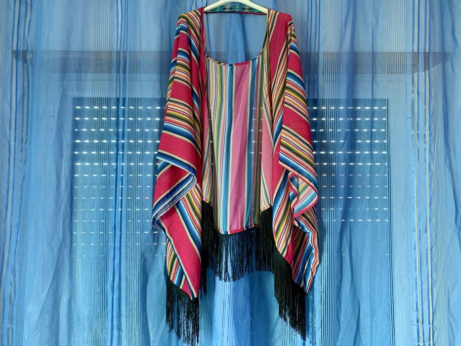 Túnica/saída de praia estilo quimono às riscas coloridas