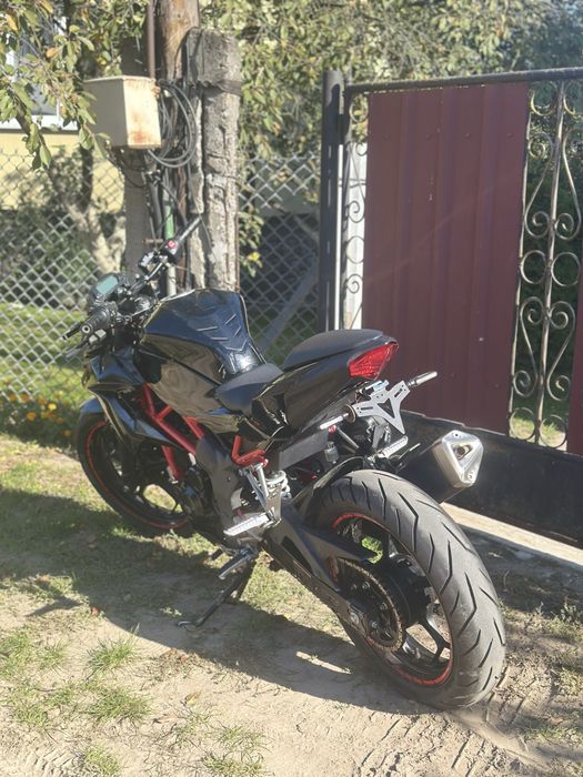 Kawasaki z250sl 2018