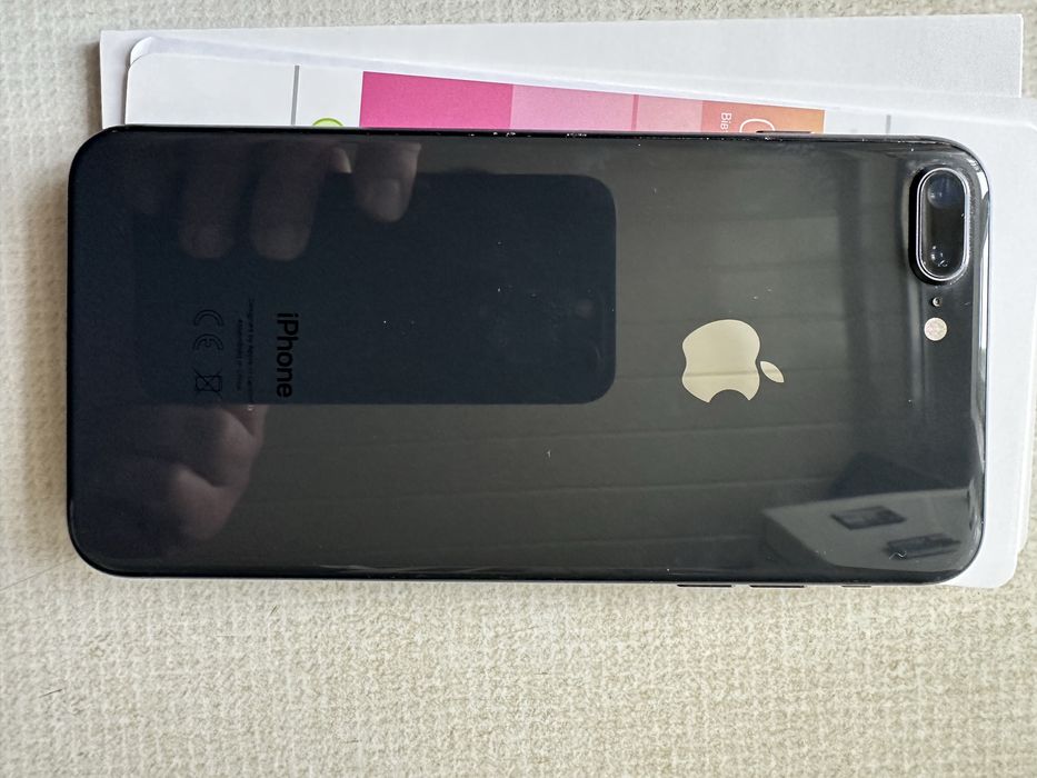 iPhone 8 Plus 64GB Space Gray полная оригинальная комплектация