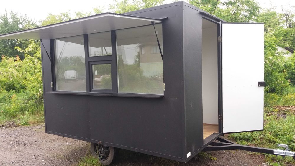 Торговий прицеп-кіоск купава, кава на колесах.