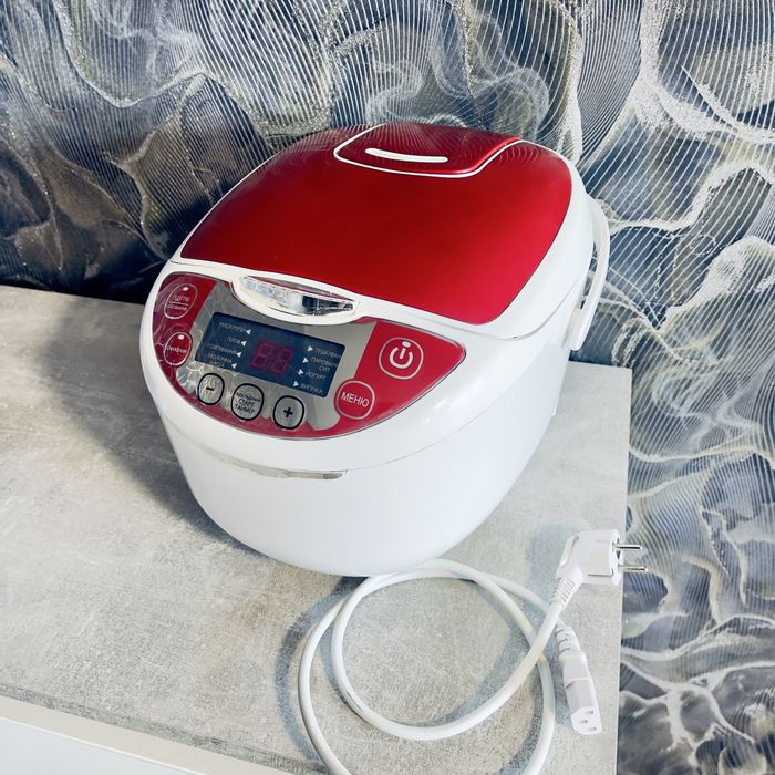 Мультиварка Мулинекс (Moulinex)с пароваркой.