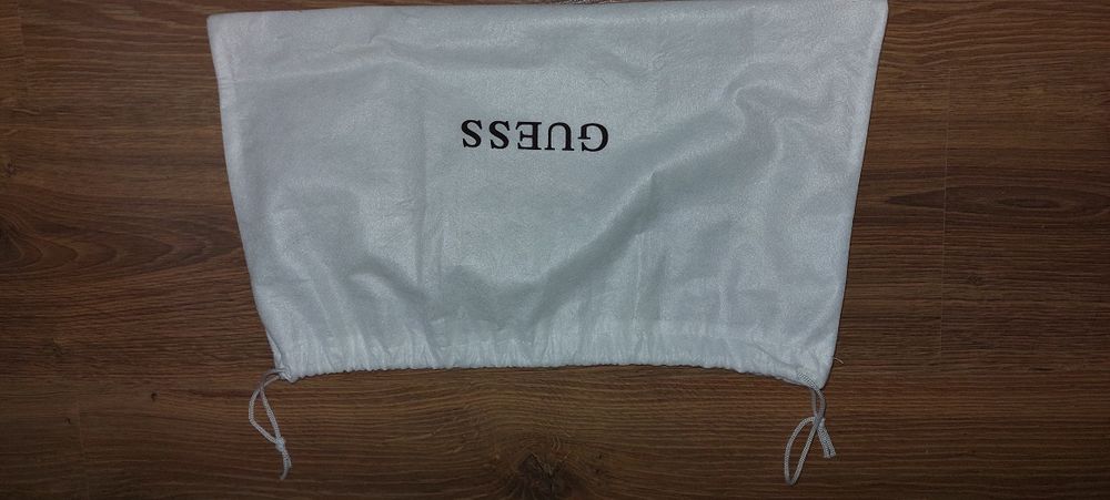 Torebka Guess listonoszka