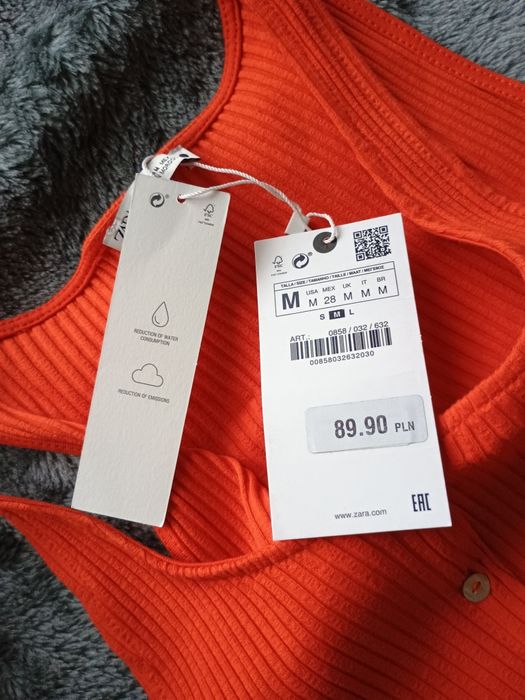 Dopasowana sukienka letnia Zara