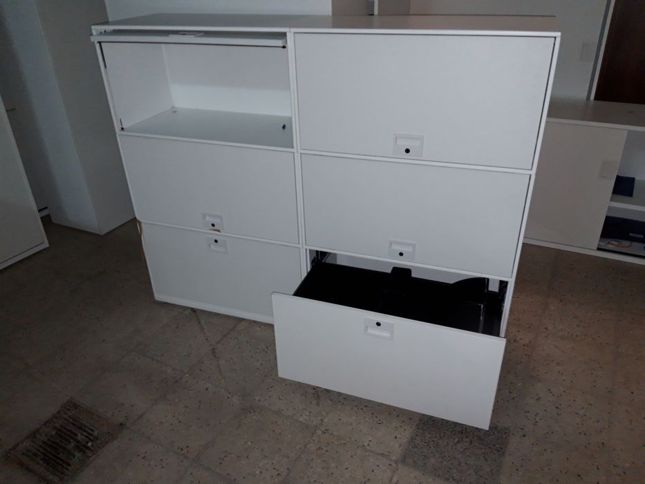 Szafa szafka metalowa biała super stan