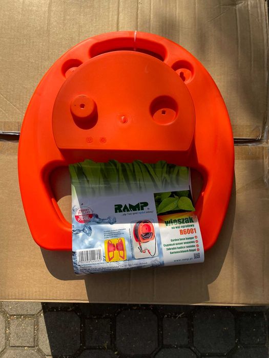 wieszak na wąż ogrodowy ramp r600