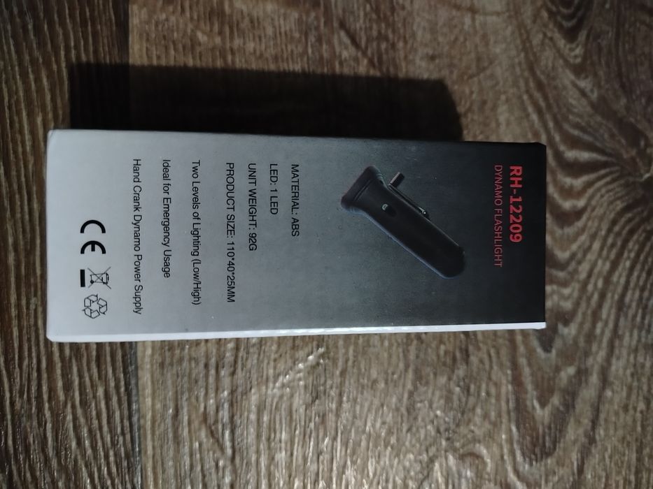 Фонарик с ручной зарядкой RH-12209