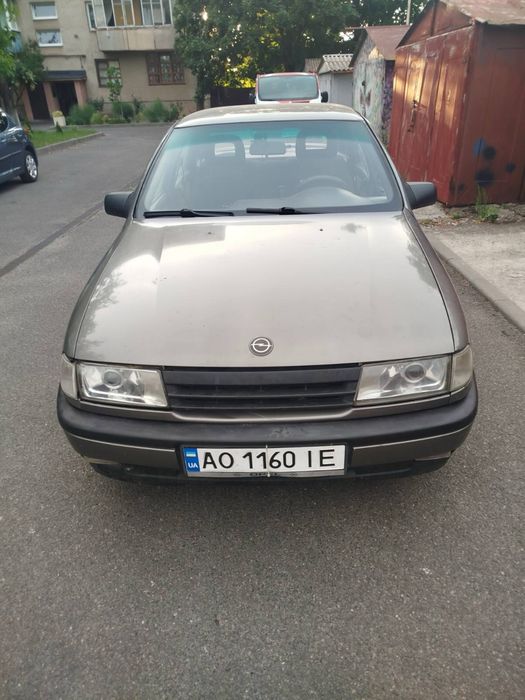 Opel vectra 1.8 газ бенз 1989р