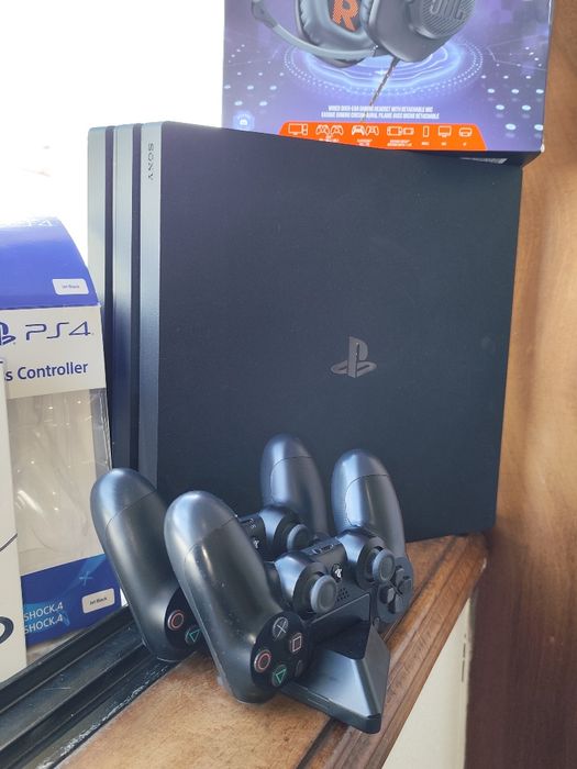 PS4 Pro 1T Completo