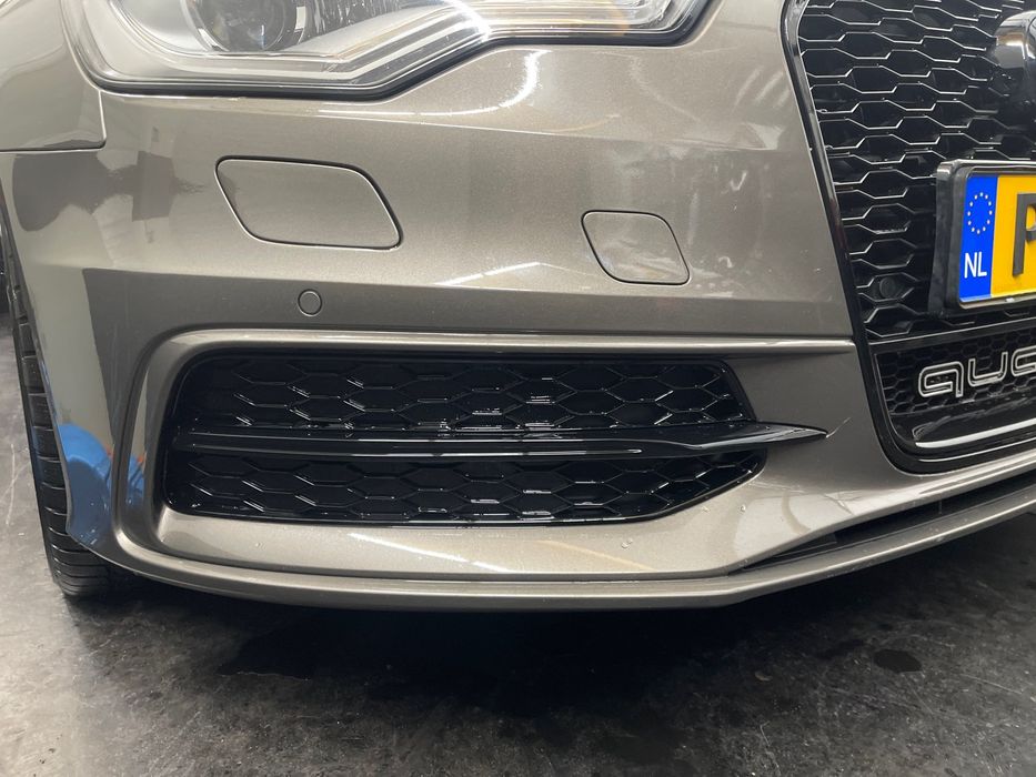 Решетка Audi a6 c7 sline решітка бампера Ауди а6 с7 слайн заглушка