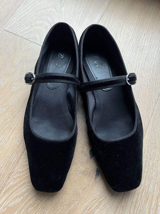 Baleriny 41 Zara styl Mary Jane aksamitne z paskiem zapinane