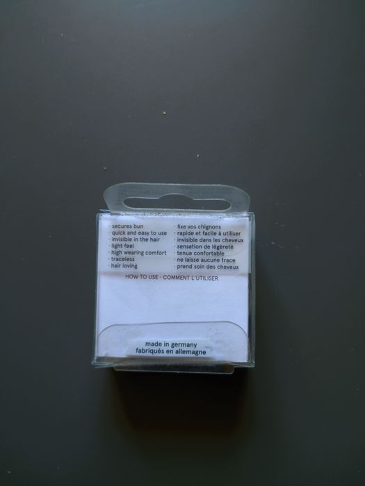 Ozdobę do włosów Invisibobble