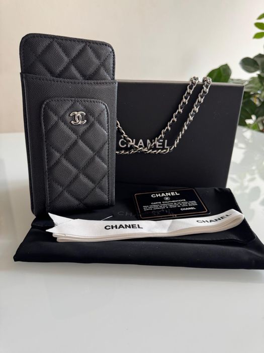 Portfelik na telefon Chanel