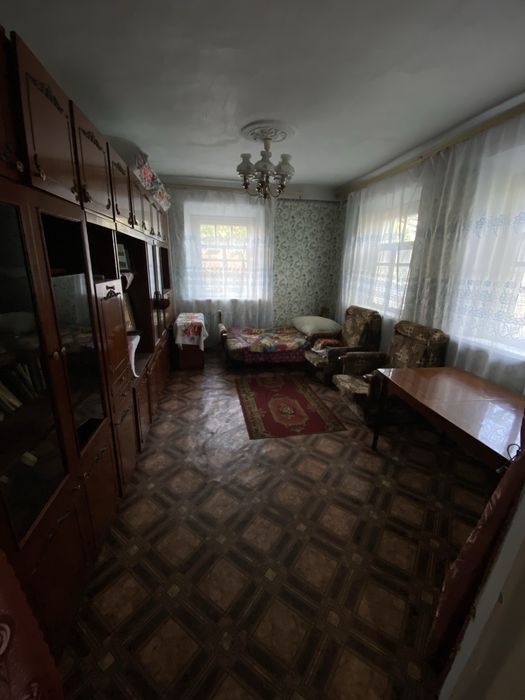 Продається будинок .
