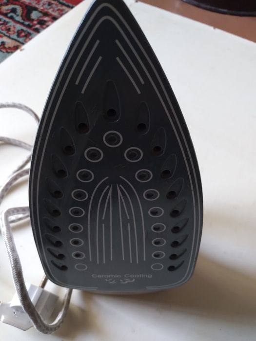 Продам утюг в рабочем состоянии