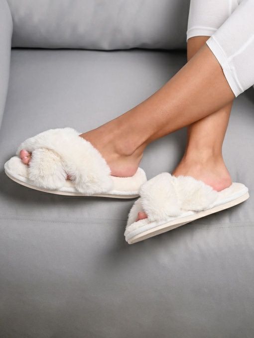 Пухнасті капці  для дому