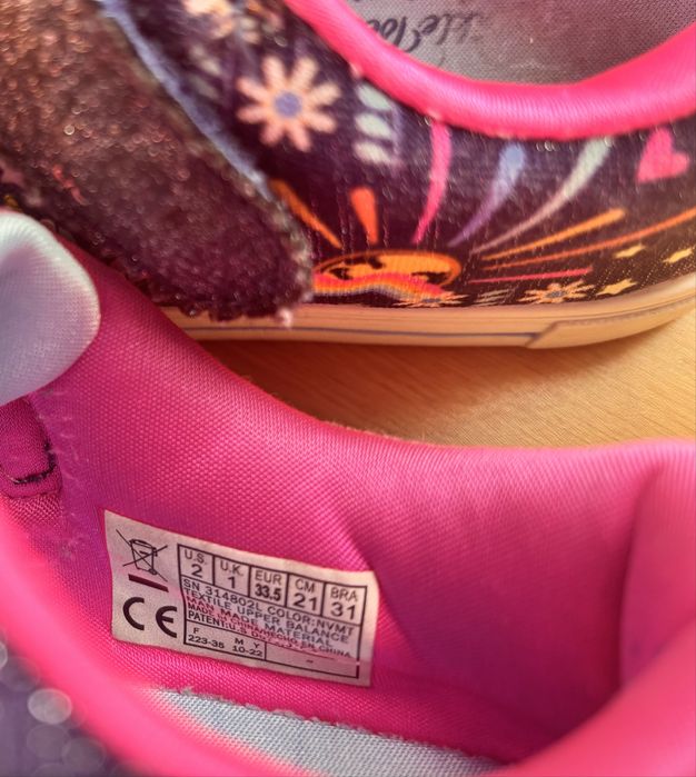 Sapatilhas Skechers  menina tamanho 33,5