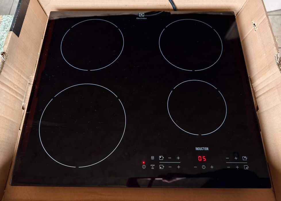 Płyta indukcyjna Electrolux EHH3634F9K # SUPER STAN