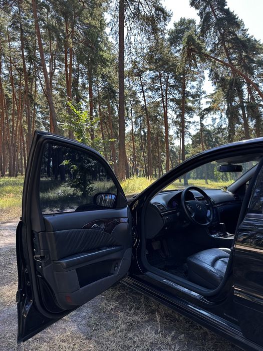 Mercedes-Benz W211 2006