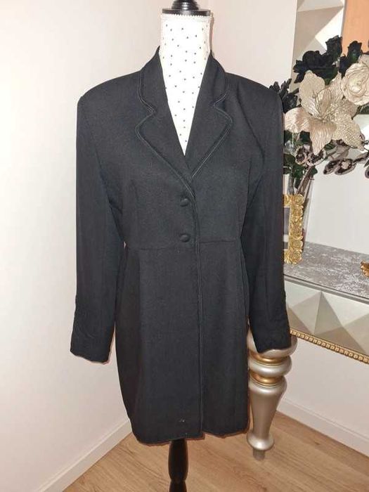 Casaco preto de Senhora