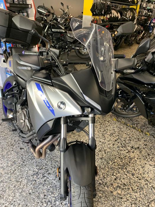 Yamaha MT 700 Tracer de 2022 Optimo Estado 4900 Kms Top case