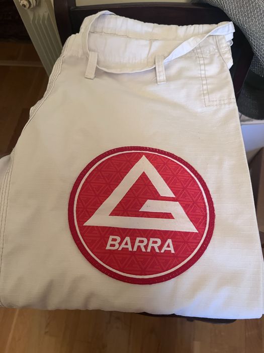 Dois Kimonos Jiu jitsu Gracie Barra