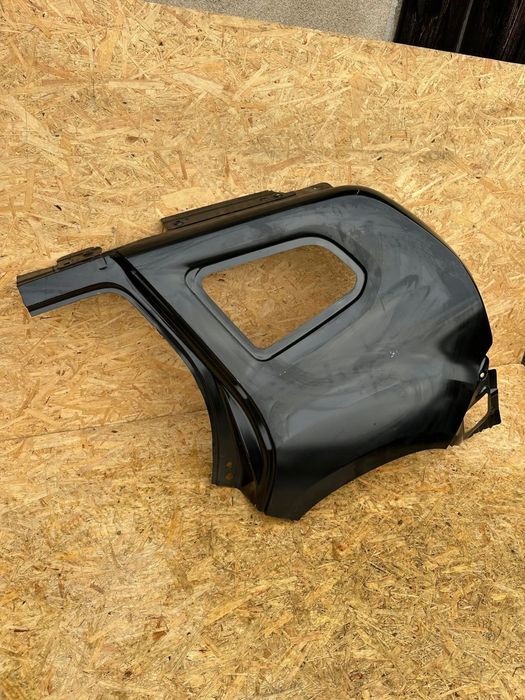 Dacia Duster II 17- tylny lewy błotnik błotnik tył lewy poszycie