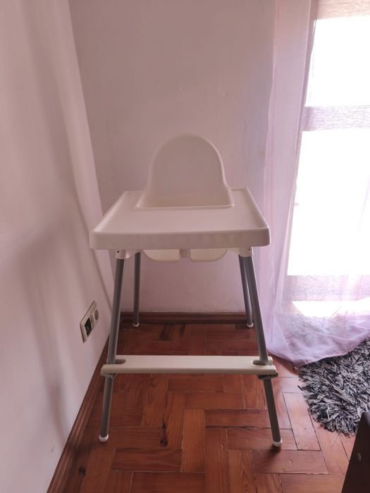 Cadeira de refeições bebé