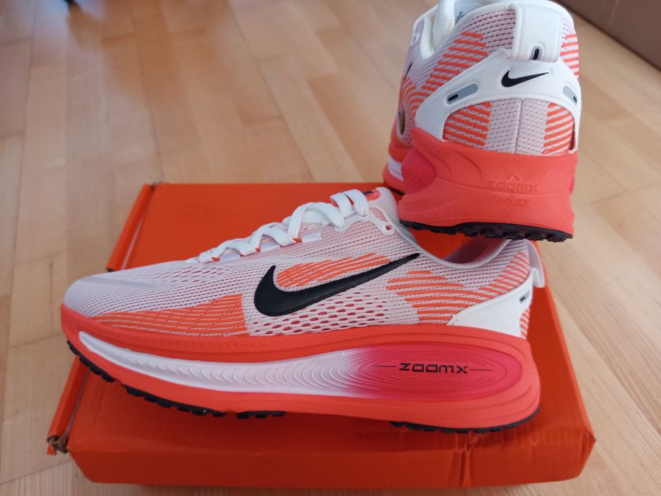Buty Nike Vomero 18 r.40