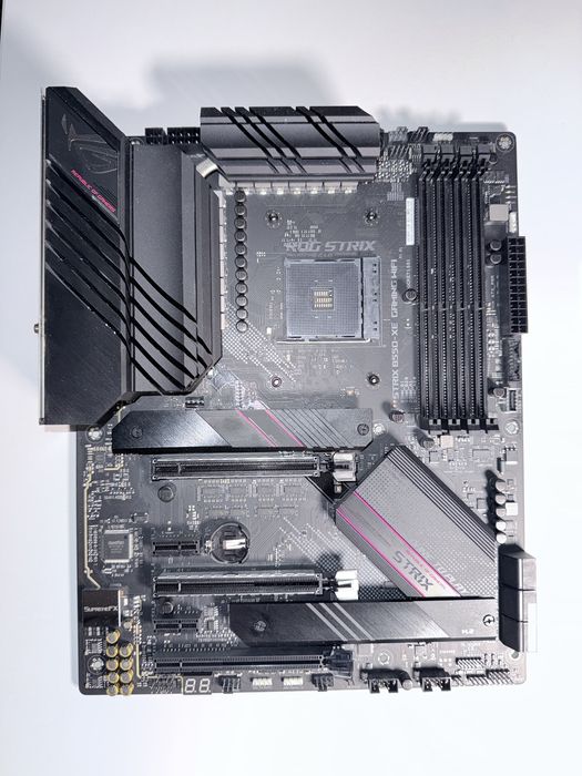 Asus ROG Strix B550-XE Gaming WiFi