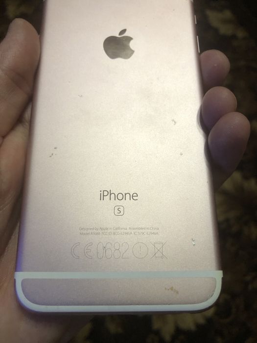 iPhone 6S б/у в гарному стані, на запчастини.