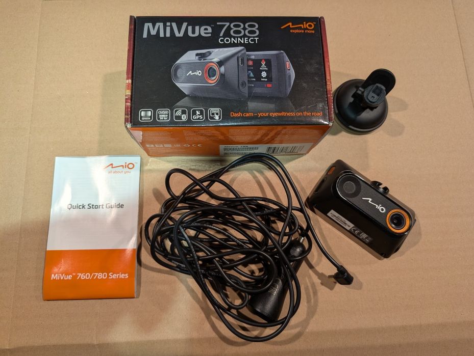Mio MiVue 788 Wideorejestrator / rejestrator trasy/ kamera samochodowa