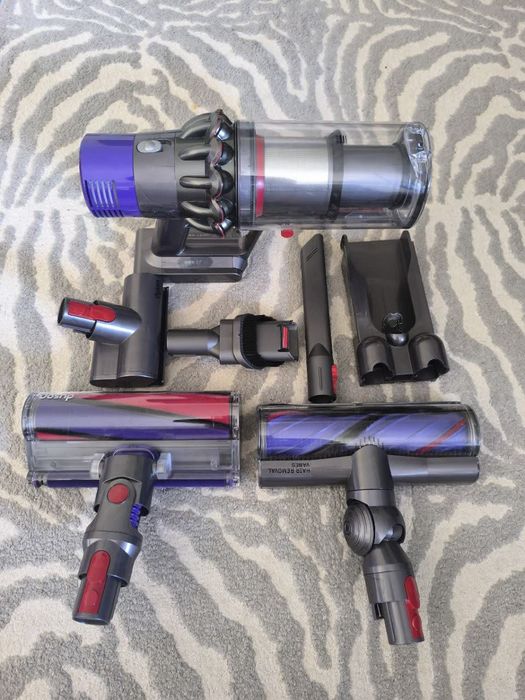 Aspirador Vertical Dyson Cyclone V10 Absolute