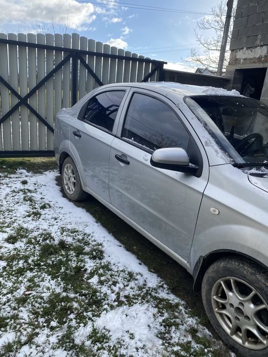 Шевроле  Aveo 1.5 2007