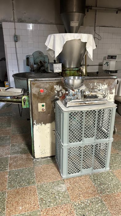 Pesadora de massa industrial