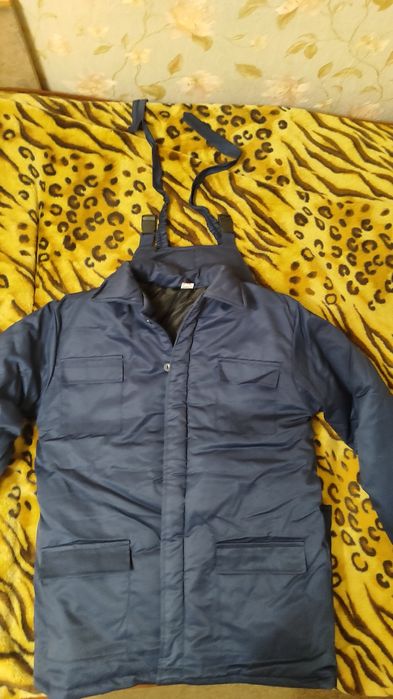 Продам новий спецодяг зимовий .