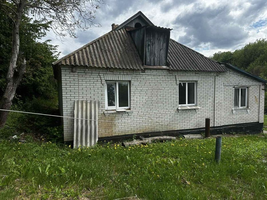 Продам будинок  в селі Озерна