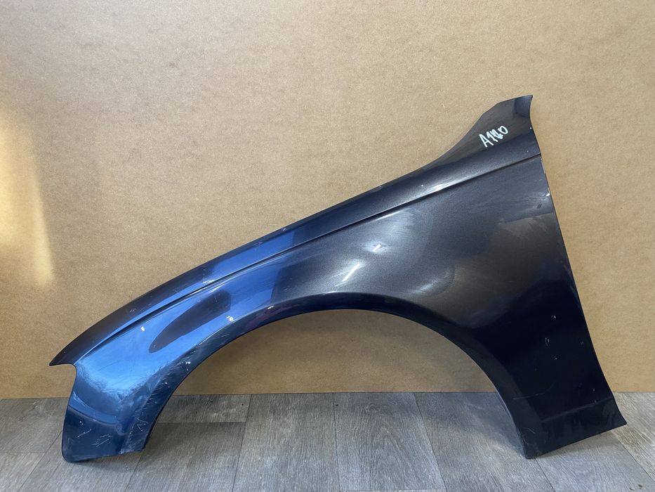Переднє ліве крило Audi A4 B8 Переднее левое крыло ауди а4 б8
