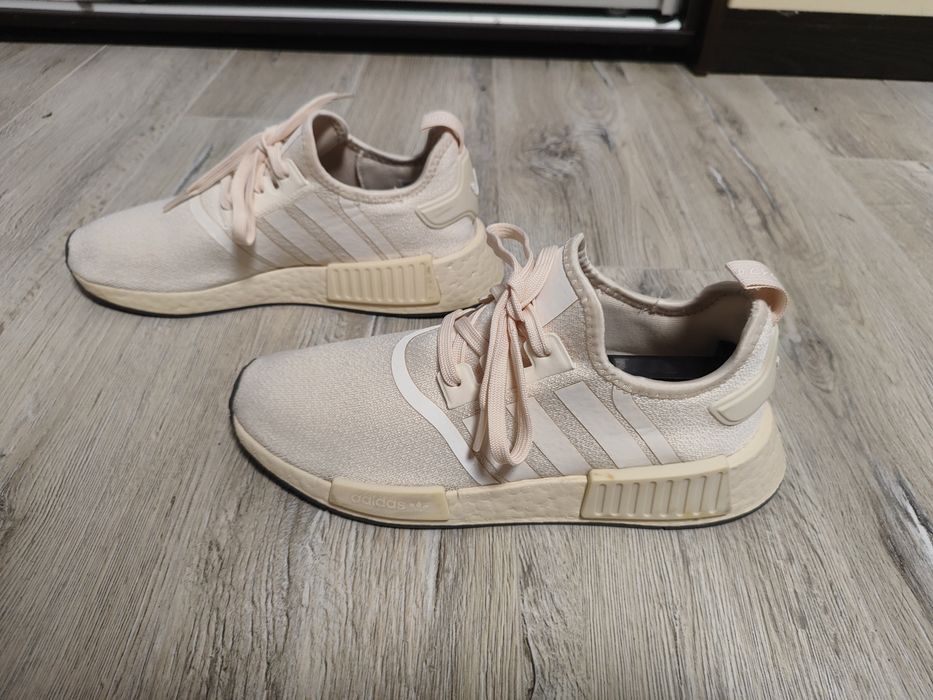 кросівки Adidas NMD_R1 р-41