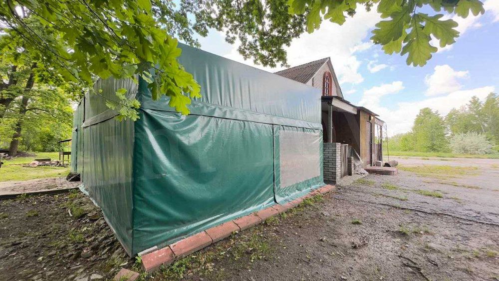 Продається шашлична у м. Переяславі (р-н пристані)