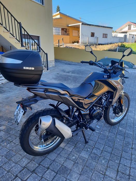 Mota SYM 125 como nova