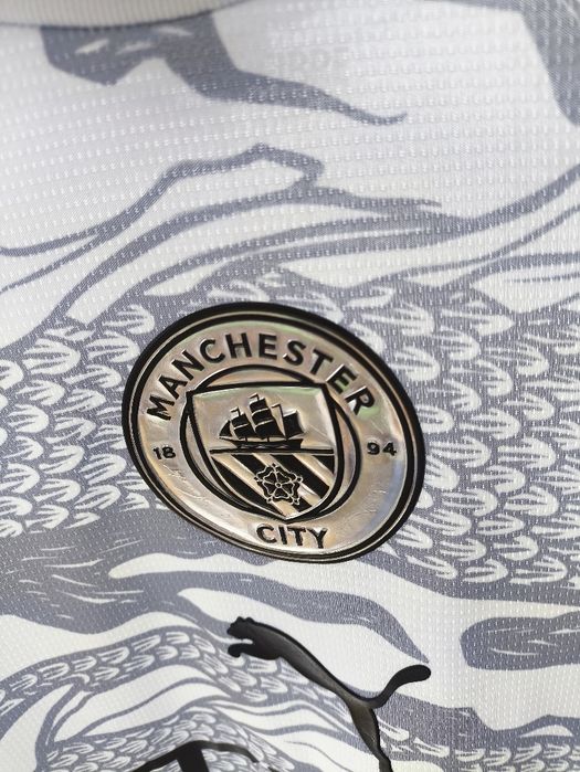 Camisola Man. City 23/24 edição especial ano dragão