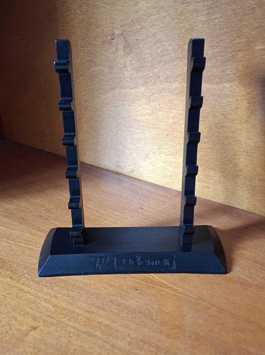 Expositor Cudeman para Canivetes / Navalhas de coleção, em preto, novo