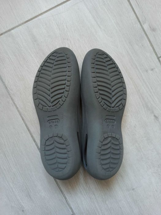 Baleriny Crocs Kadee Work Flat W6