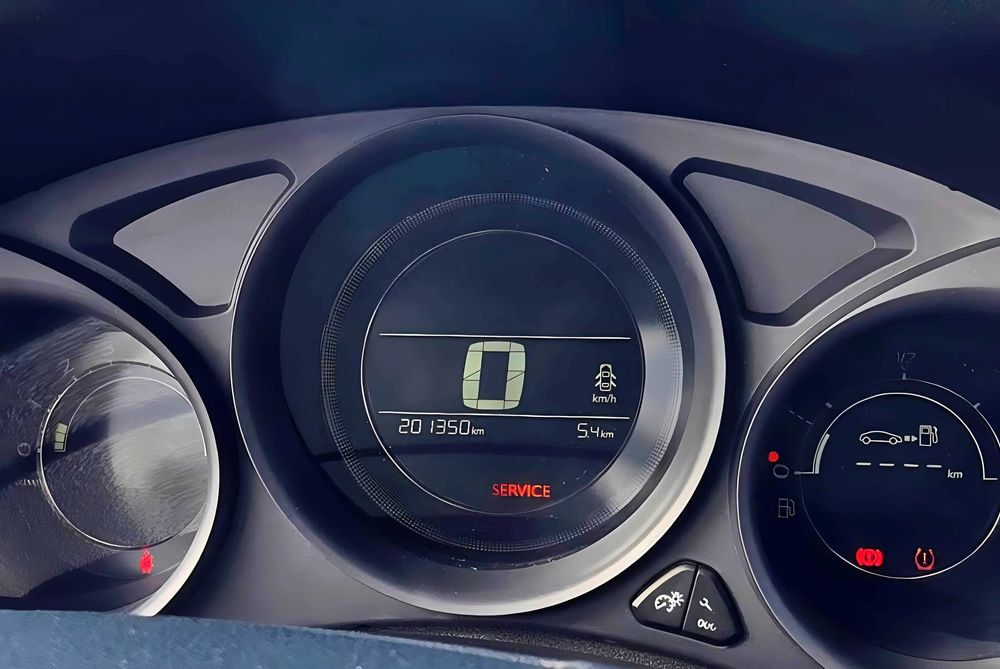 Citroën C4 1.2 PureTech (2016) "201.350km" 4990€ Distribuição Mudada juntamente com as velas no livro de Revisões!!