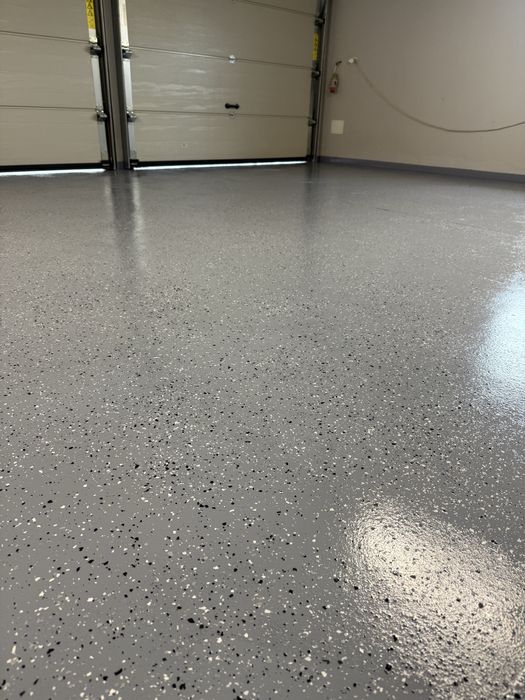 Chipsy dekoracyjne do posadzek zywicznych, epoksydowych