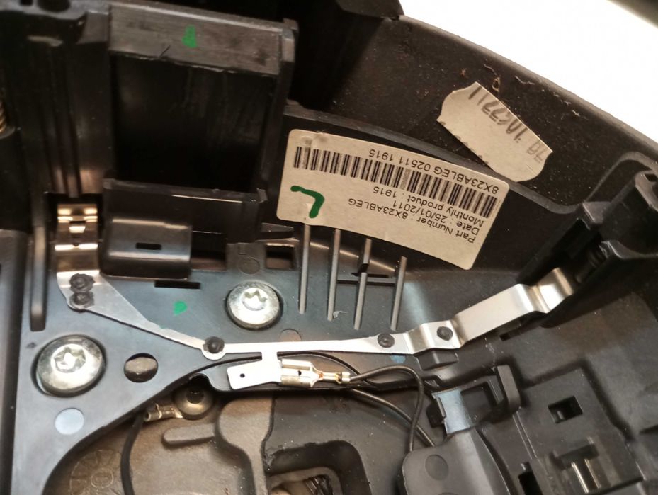 Volante com patilhas F1 Jaguar XF250